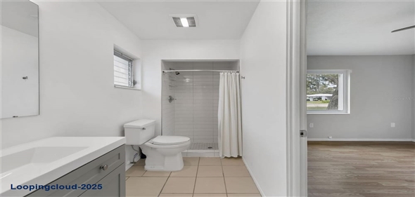 3915 SCHWALBE DRIVE #128 Sarasota Florida, 34235 | Beautiful Home