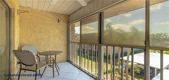 1330 GLEN OAKS DRIVE E #374D Sarasota Florida, 34232 | Resort Style Property