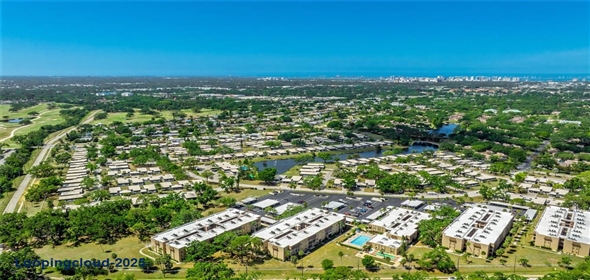 1330 GLEN OAKS DRIVE E #374D Sarasota Florida, 34232 | Resort Style Property