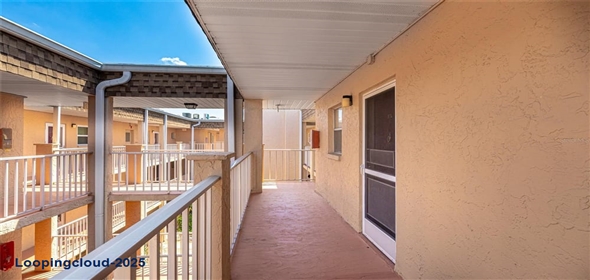 1330 GLEN OAKS DRIVE E #374D Sarasota Florida, 34232 | Resort Style Property