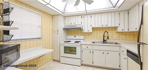 1330 GLEN OAKS DRIVE E #374D Sarasota Florida, 34232 | Resort Style Property