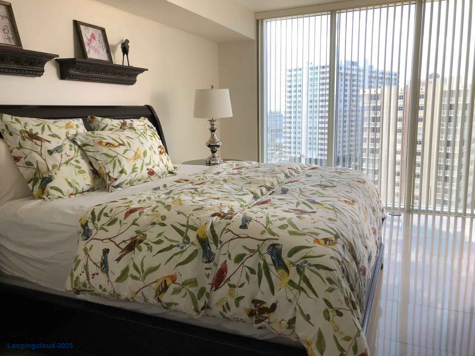 Stunning 9th Floor Apartment with Intracoastal and City Views