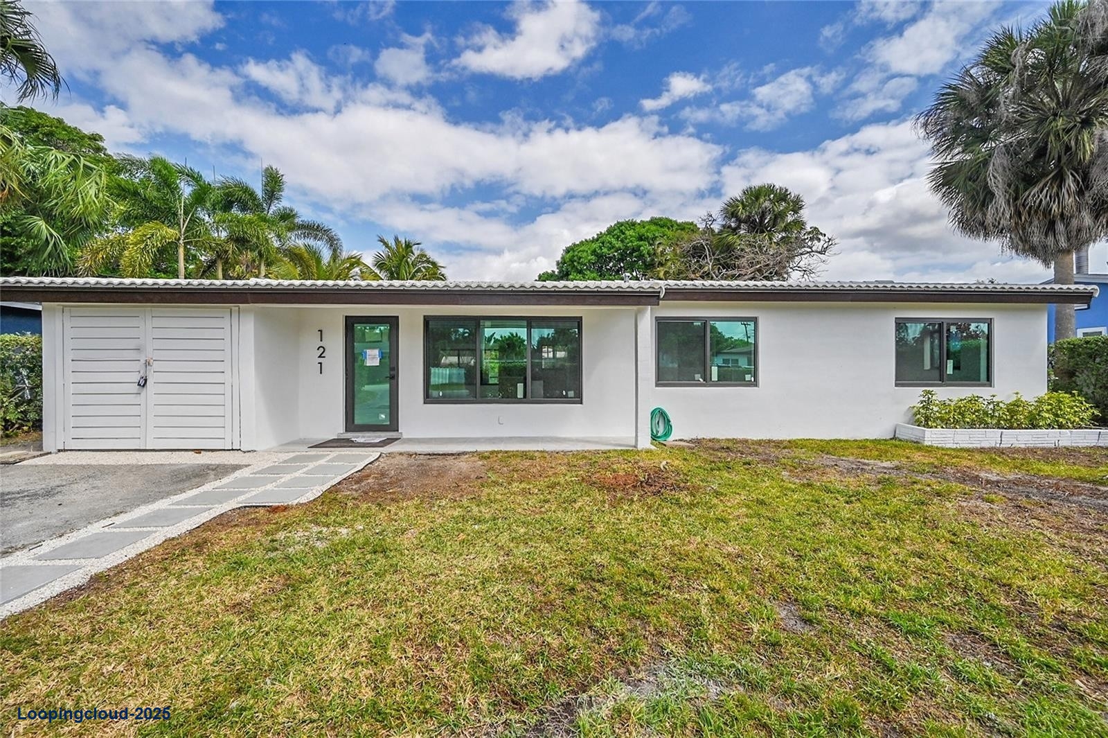 Fully Renovated 4-Bedroom Gem in Oakland Park – Move-In Ready!