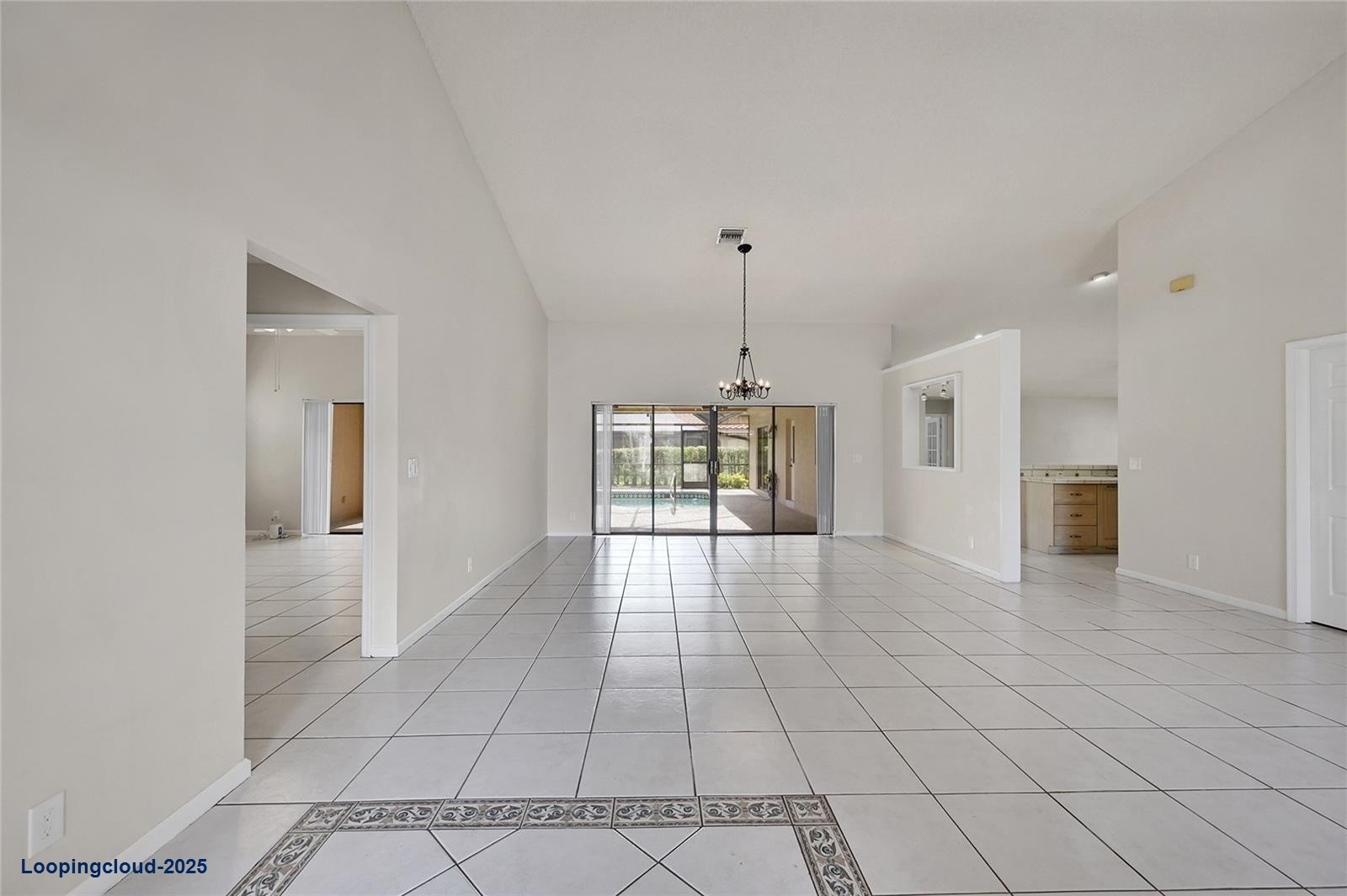Beautiful 4-Bedroom Pool Home in Prime Coral Springs Location