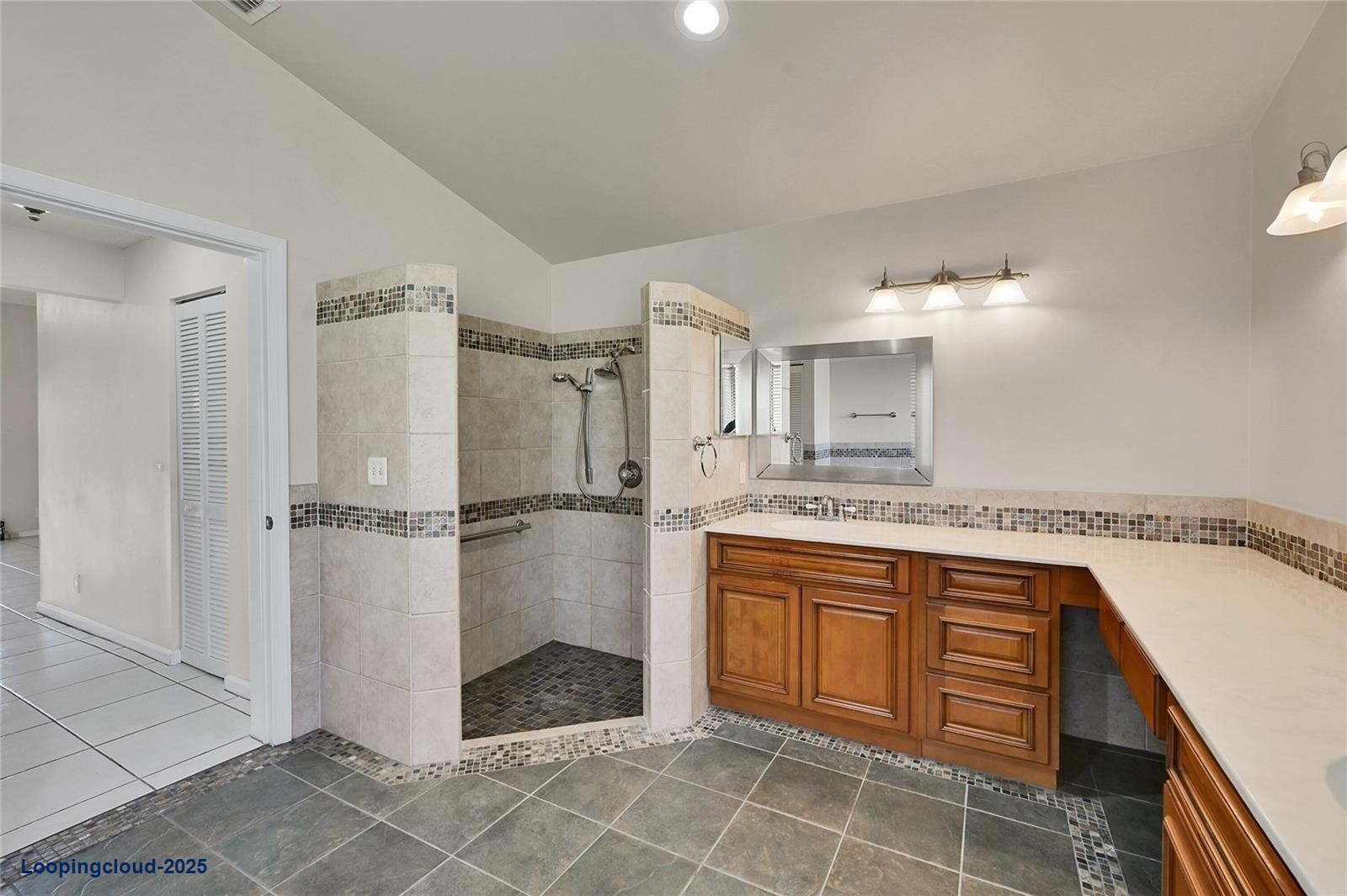 Beautiful 4-Bedroom Pool Home in Prime Coral Springs Location