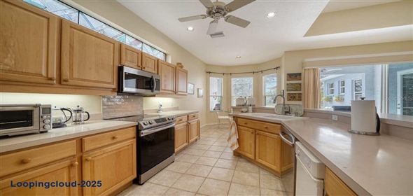 92 TALL TREES COURT Sarasota Florida, 34232 | Beautiful Home in Sarasota