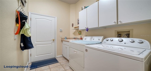 92 TALL TREES COURT Sarasota Florida, 34232 | Beautiful Home in Sarasota