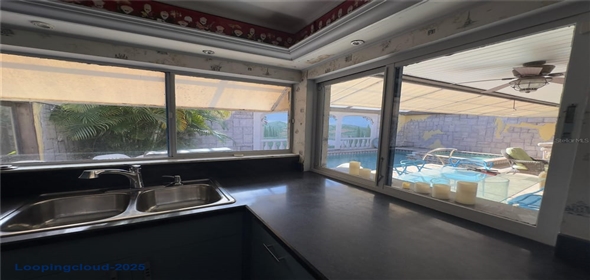 3725 GLEN OAKS MANOR DRIVE Sarasota Florida, 34232 | Charming House