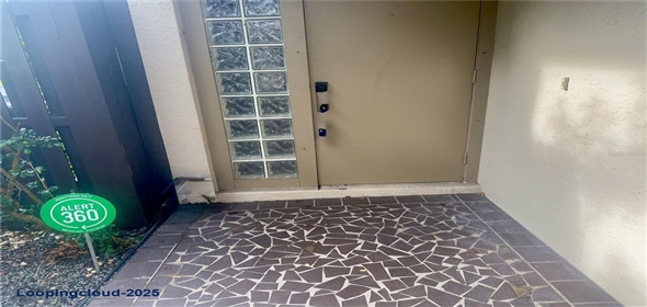 3725 GLEN OAKS MANOR DRIVE Sarasota Florida, 34232 | Charming House