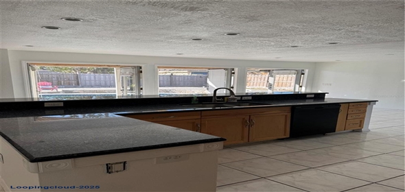 732 TUXFORD DRIVE Sarasota Florida, 34232 | Charming Single Family