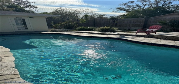 732 TUXFORD DRIVE Sarasota Florida, 34232 | Charming Single Family