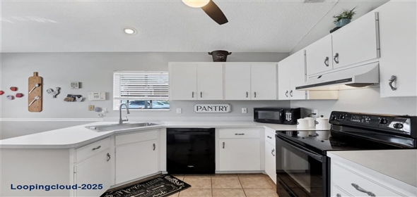 1451 FAWNWOOD CIRCLE Sarasota Florida, 34232 | Well Manteined Home