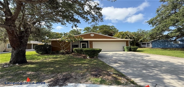 3957 BEARDED OAKS COURT Sarasota Florida, 34232 | Beautifully Manteined Home