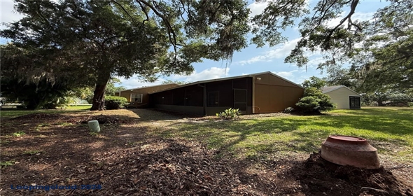 3957 BEARDED OAKS COURT Sarasota Florida, 34232 | Beautifully Manteined Home