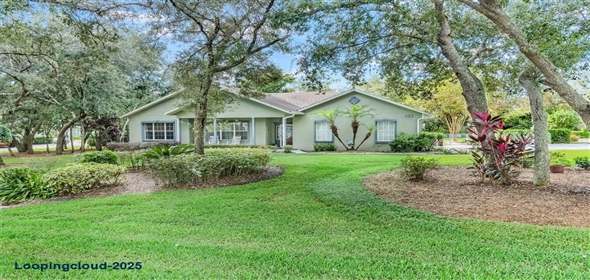 89 PINE FOREST LANE Haines City Florida, 33844 | Stunning Upgraded Pool Home