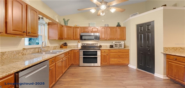 89 PINE FOREST LANE Haines City Florida, 33844 | Stunning Upgraded Pool Home