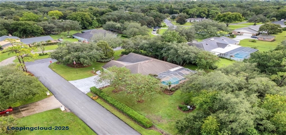 89 PINE FOREST LANE Haines City Florida, 33844 | Stunning Upgraded Pool Home