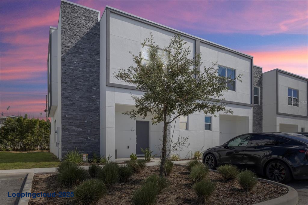 Stunning 5 Bedroom Home