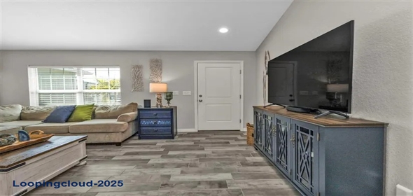 11338 Willmington Boulevard Port Charlotte Florida, 33981 | Single-Family Home with Modern Finishes & Privacy