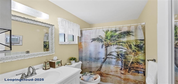 3990 OVERLOOK BEND #19 Sarasota Florida, 34232 | Beautifully Updated Villa