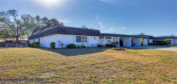 3990 OVERLOOK BEND #19 Sarasota Florida, 34232 | Beautifully Updated Villa