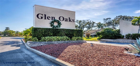 3990 OVERLOOK BEND #19 Sarasota Florida, 34232 | Beautifully Updated Villa