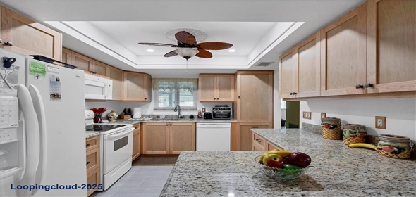 3990 OVERLOOK BEND #19 Sarasota Florida, 34232 | Beautifully Updated Villa