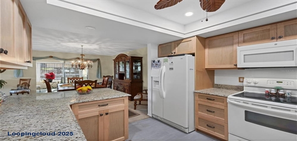 3990 OVERLOOK BEND #19 Sarasota Florida, 34232 | Beautifully Updated Villa