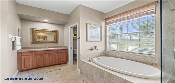 743 STONECREST DRIVE Sarasota Florida, 34232 | Beautiful Gem in the Heart of Sarasota