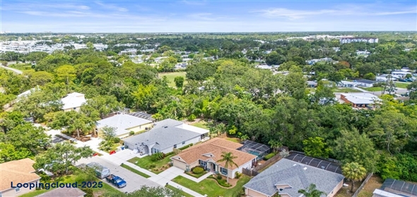 743 STONECREST DRIVE Sarasota Florida, 34232 | Beautiful Gem in the Heart of Sarasota