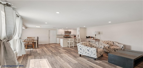 4330 ALLIGATOR DR, Venice Florida, 34293 | Updated 3-Bed Home on Oversized Corner Lot