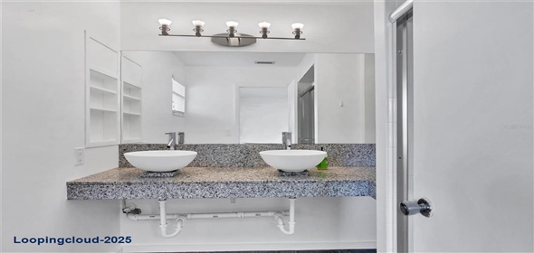 3904 LAKESIDE ROAD #174 Sarasota Florida, 34232 | Unique Property in Sarasota