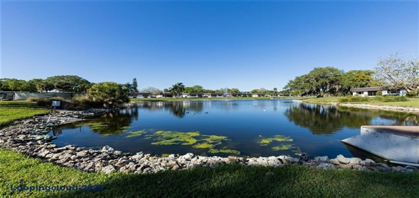 3904 LAKESIDE ROAD #174 Sarasota Florida, 34232 | Unique Property in Sarasota