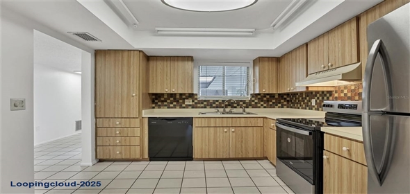 3904 LAKESIDE ROAD #174 Sarasota Florida, 34232 | Unique Property in Sarasota