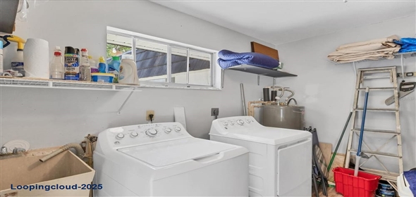 1520 LAKESIDE WAY #147 Sarasota Florida, 34232 | French Provincial Style Villa