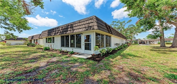 1520 LAKESIDE WAY #147 Sarasota Florida, 34232 | French Provincial Style Villa