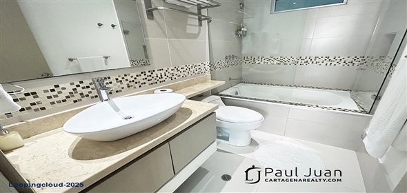 Corner of Malecon Avenue and 5th St,Cartagena  Bolivar, 130001 | Beautiful apartment