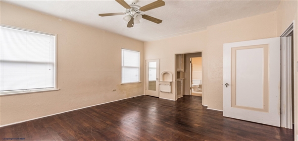 329 WEST HUISACHE AVENUE Olmos Park Texas, 78212 | Charming 12-unit Apartment Building