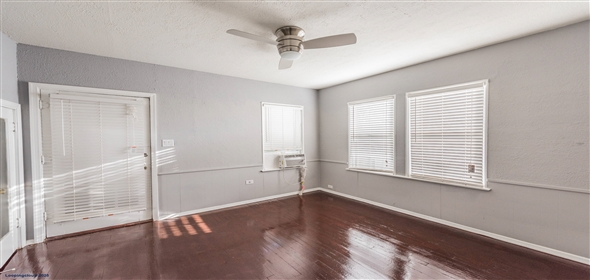 329 WEST HUISACHE AVENUE Olmos Park Texas, 78212 | Charming 12-unit Apartment Building