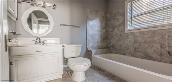 329 WEST HUISACHE AVENUE Olmos Park Texas, 78212 | Charming 12-unit Apartment Building