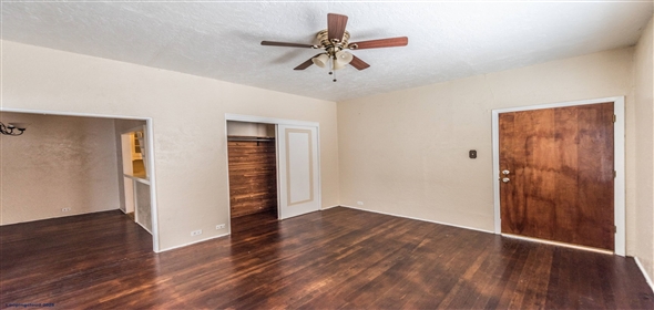 329 WEST HUISACHE AVENUE Olmos Park Texas, 78212 | Charming 12-unit Apartment Building