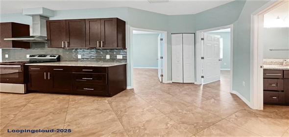 2950 N NORTH ORIENTE AVENUE AVENUE N #N/A Sarasota Florida, 34235 | Exclusive Family Home