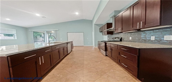 2950 N NORTH ORIENTE AVENUE AVENUE N #N/A Sarasota Florida, 34235 | Exclusive Family Home