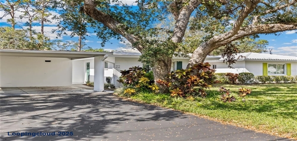 1873 UNIVERSITY PLACE #135 Sarasota Florida, 34235 | Beautiful Home