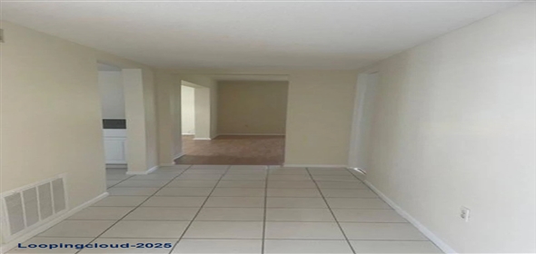 1873 UNIVERSITY PLACE #135 Sarasota Florida, 34235 | Beautiful Home