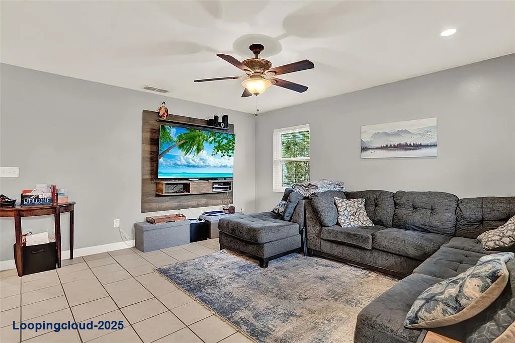 Fully Updated Casselberry Beauty