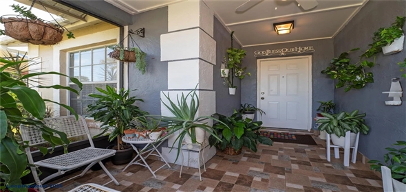 221 Indian Point Cir Kissimmee Florida, 34746 | Nice Single family home