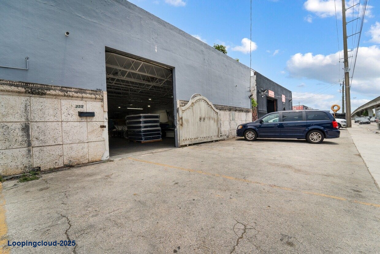 Warehouse for Sale in Hialeah Florida 33010