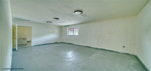 NORTH MIAMI BEACH North Miami Beach Florida, 33169 | Beautiful Warehouse Office