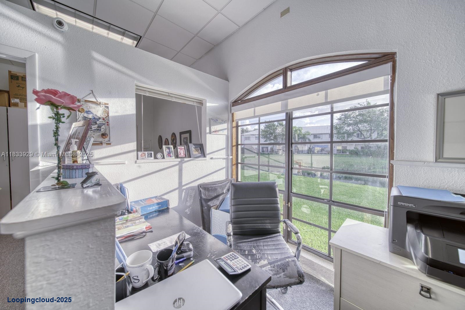 Great free standing Office Space